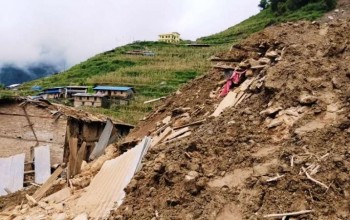 पहिरोले घर पुरिदाँ दुई जनाको मृत्यु 