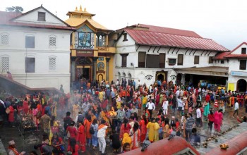 आज महाशिवरात्री, भगवान शिवको पूजा-आराधना गरी मनाईंदै