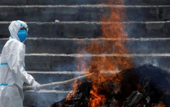 कोभिड-१९ बाट निधन भएका व्यक्तिको शवबाट भाइरस सर्छ कि सर्दैन ?