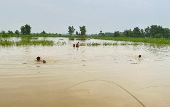 सर्लाहीको बाढीका कारण दुई जनाको ज्यान गयो, ७२ जनाको उद्धार