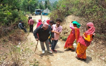 कोही काखे नानी च्यापेर, कोही लौरो टेकेर पुगे बुथमा