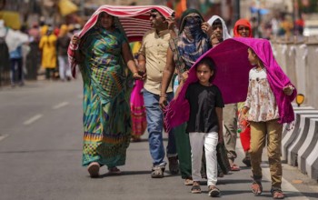 भारतमा बढ्दो तापक्रमले स्वास्थ्य सङ्कट निम्त्याउन सक्ने विज्ञहरूको चेतावनी