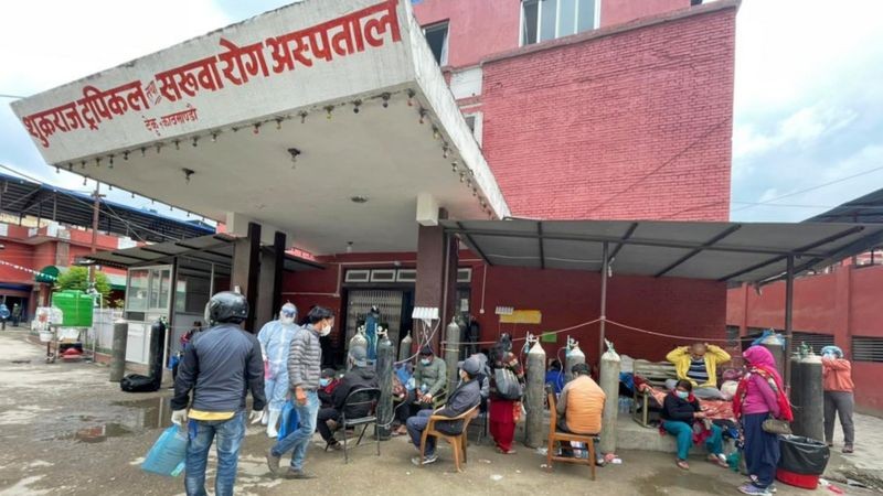 घट्यो कोरोना संक्रमण, टेकु अस्पतालका आइसियू बेड धमाधम खाली हुदै