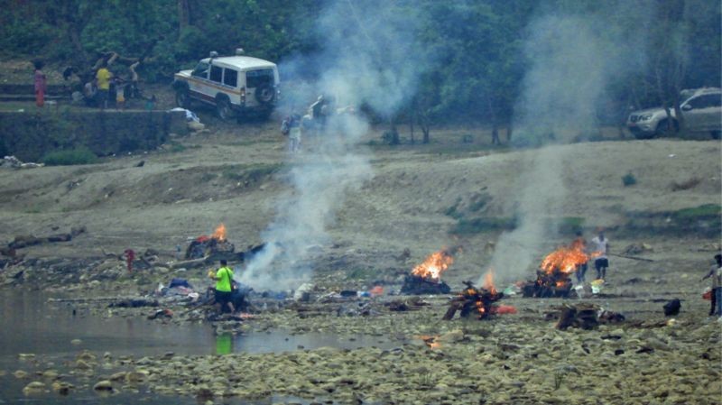 शव व्यवस्थापनमा 'चर्को शुल्क' तिर्नुपरेको मृतकका आफन्तको गुनासो