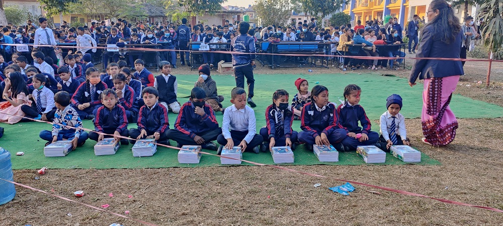 हिमालयन बैंकद्वारा विद्यार्थीलाई छात्रवृति प्रदान