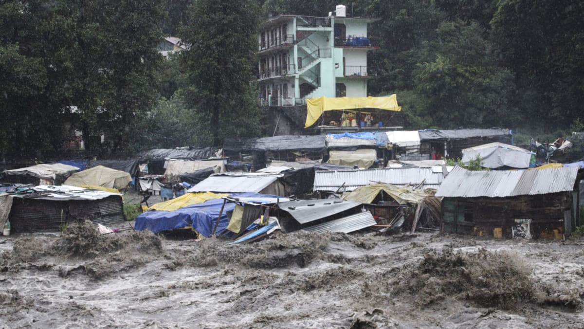 अविरल वर्षाका कारण भारतमा ४४ जनाको मृत्यु 